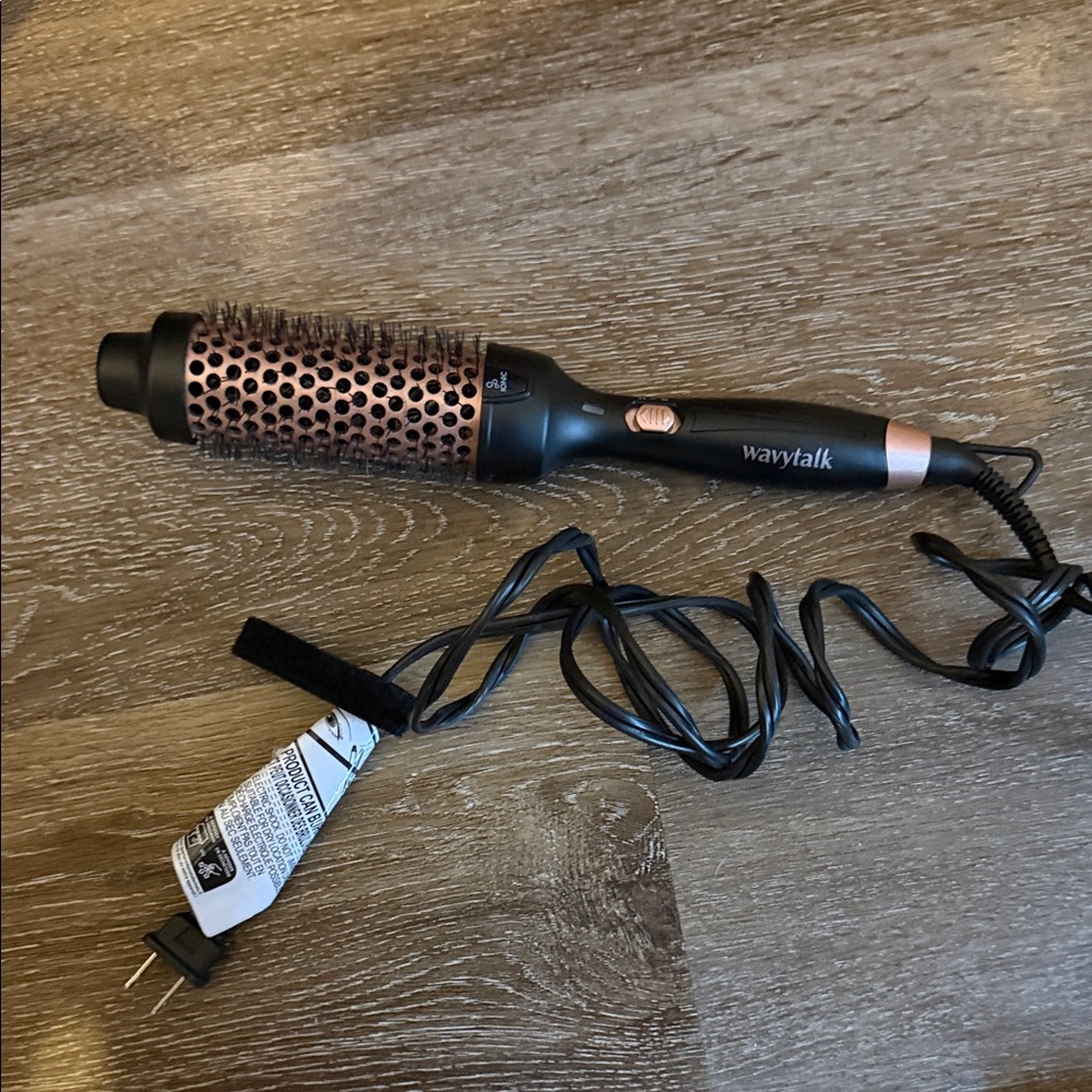 Wavytalk Hair Styling Brush with Pink Accents